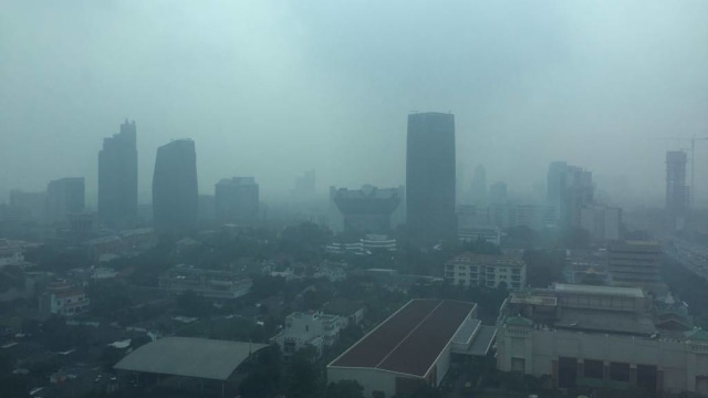Jakarta berkabut. (Foto: Dok. Istimewa)