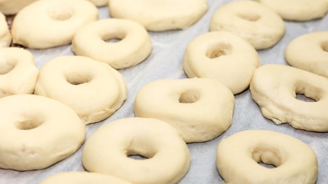 Tips mencegah donat bantat. (Foto: Thinkstock)