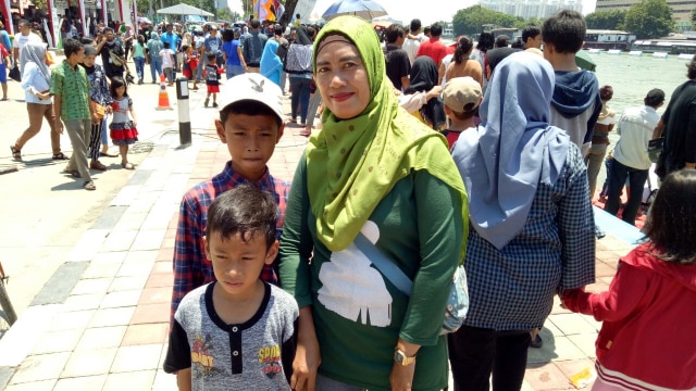 warga Cilincing yang ikut berkeliling Danau Sunter (Foto: Maulana ramadhan/kumparan)