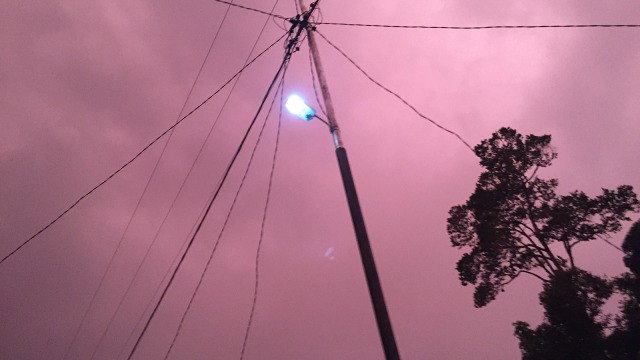 Terangnya Desa Silangkitang Tambiski di malam hari (Foto: Ema Fitriyani/kumparan)