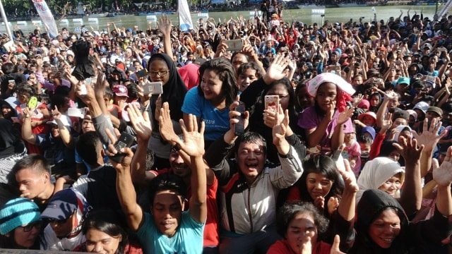 Penonton Wali di Festival Danau Sunter (Foto: Irfan Adi Saputra/kumparan)