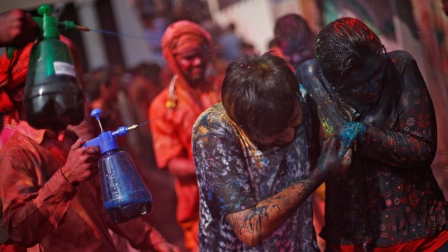 Festival Holi di India (Foto: REUTERS/Adnan Abidi)