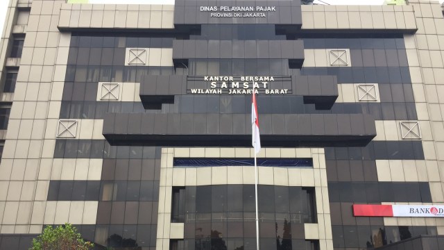 Kantor Samsat Bersama, Jakarta Barat (Foto: Abdul Latif/kumparan)