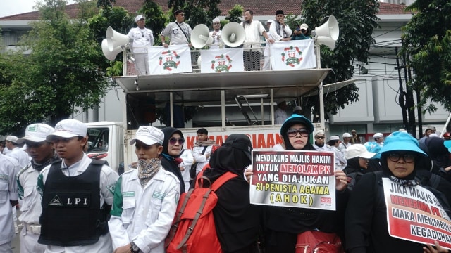 Unjuk Rasa di Sidang Peninjauan Kembali, Ahok (Foto: Irfan Adi Saputra/kumparan)