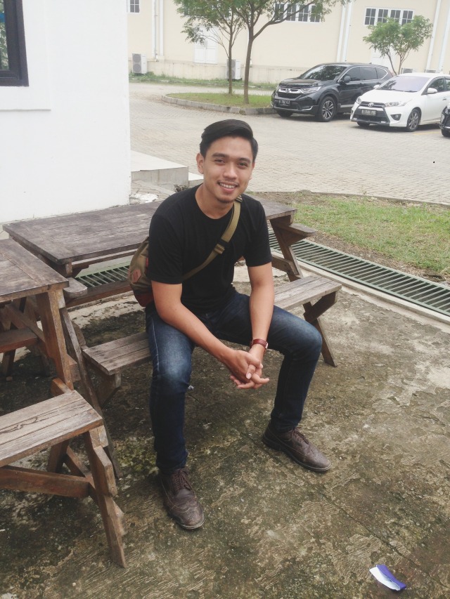 Tips Mix & Match Outfit ke Kampus Ala Mahasiswa President University (56010)