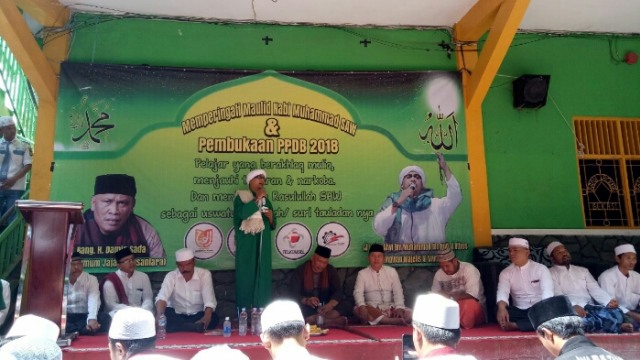 Ratusan siswa duduki SMK Binakarya Mandiri (1)