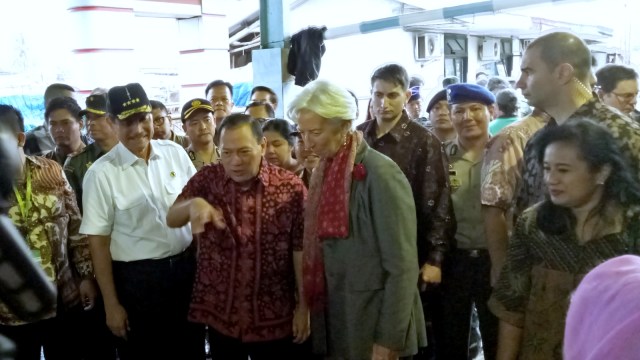 Luhut ajak Bos IMF keliling Cilincing, Jakut. (Foto: Resya Firmansyah/kumparan)