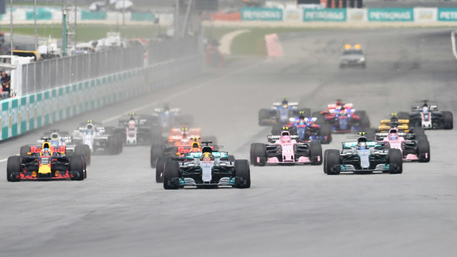 Balapan mobil Formula 1. (Foto: MOHD RASFAN / AFP)