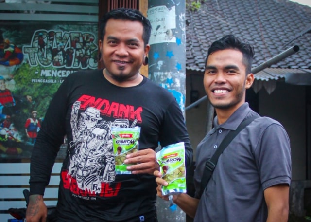 vocalis band terkenal endank soekamti