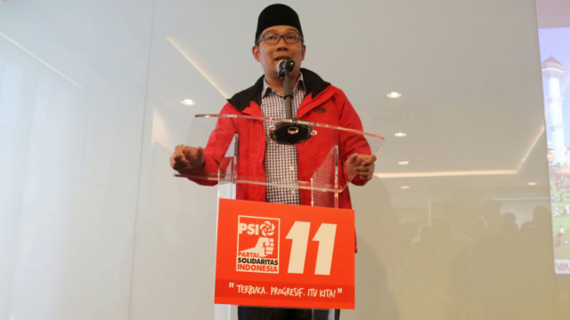 Ridwan Kamil di DPP Partai Solidaritas Indonesia (Foto: Puti Cinintya Arie Safitri/kumparan)