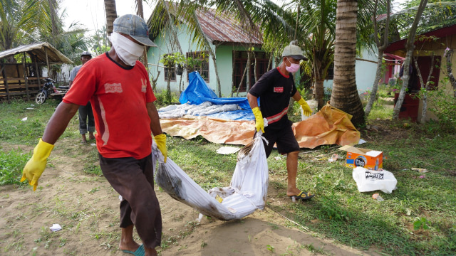 Bongkar Kuburan Massal Tsunami Aceh (Foto: Zuhri Noviandi/kumparan)