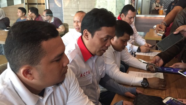 Konpers ACTA soal pertemuan PSI dan Jokowi. (Foto: Raga Imam/kumparan)