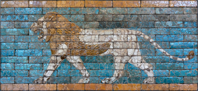 Passing Lion (Foto: Wikimedia Commons)