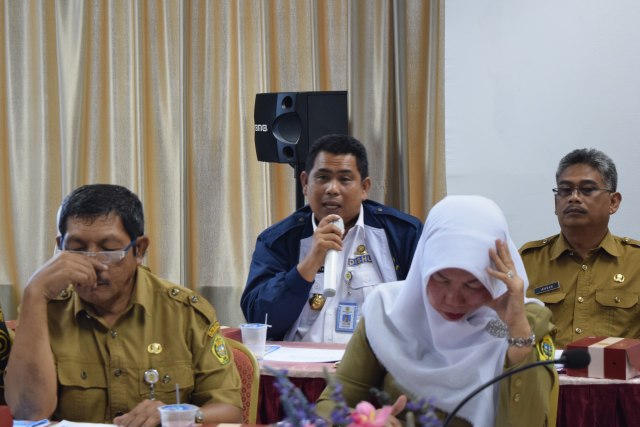 Dapat Zona Merah Kepatuhan Pelayanan, OPD Pemda Karimun Ditegur Pak Bupati (1)