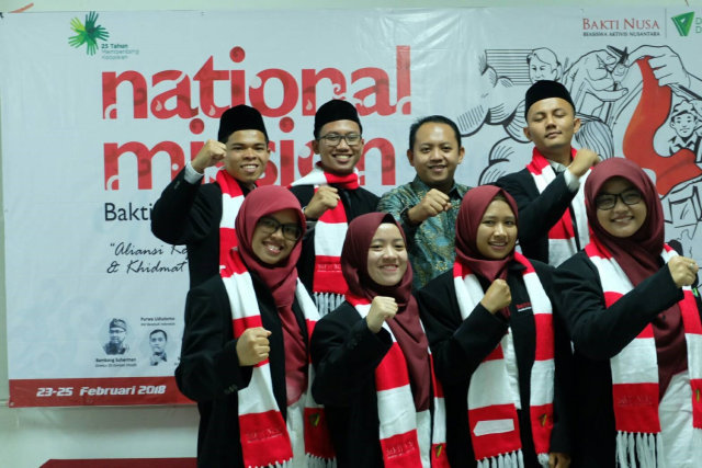 BANGKITLAH EMAS HIJAU, BERSEMILAH PERTANIAN INDONESIA ! (1)
