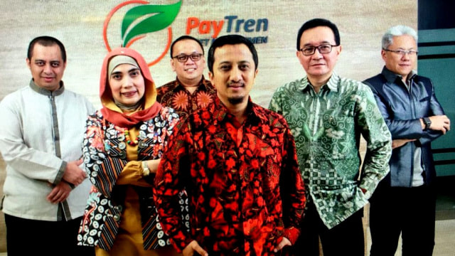 Ust. Yusuf Mansur dan Manajemen Paytren. (Foto: Dok. PayTren)