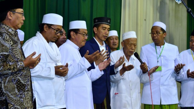 Jokowi di Ponpes Langitan Jatim (Foto: Biro Pers Setpres)