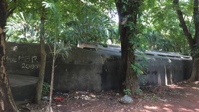 Benteng tua di antara rumah mewah Ancol. (Foto: Fachrul Irwinsyah/kumparan)