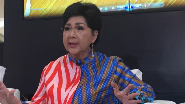 Titiek Puspa di Lippo Mall Puri (Foto: Adinda Githa Murti Sari Dewi/kumparan)