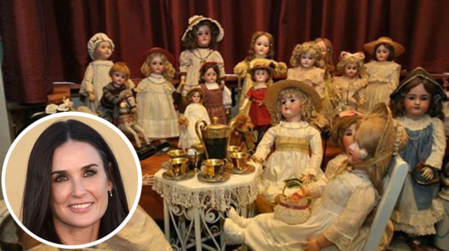 Demi Moore dan koleksi bonekanya. (Foto: AFP/Chris Delmas & Twitter @aplusk)