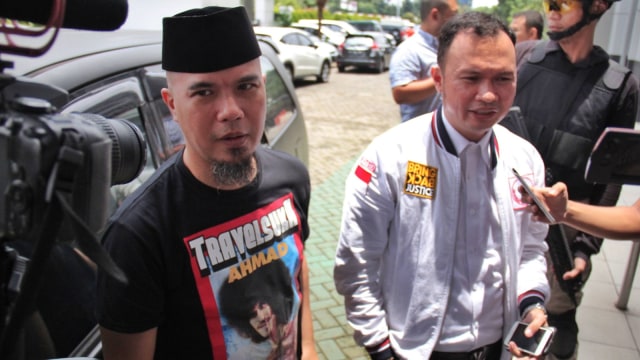 Ahmad Dhani di Kejaksaan Negeri Jakarta Selatan. (Foto: Jamal Ramadhan/kumparan)