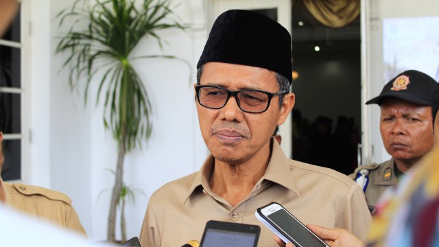 Pemprov Sumatera Barat Akan Naikkan Tunjangan Guru ...