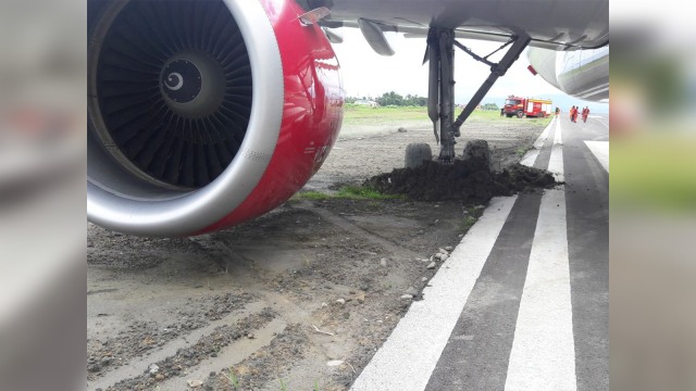 Pesawat Batik Air tergelincir di Manokwari (Foto: Istimewa)