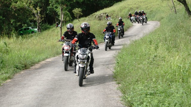 9 Rider Garputala Taklukan Jalur Waingapu-Nggongi  (2)