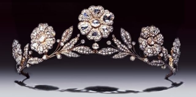 The Strathmore Rose Tiara (Foto: The Royal Order of Sartorial Splendor)