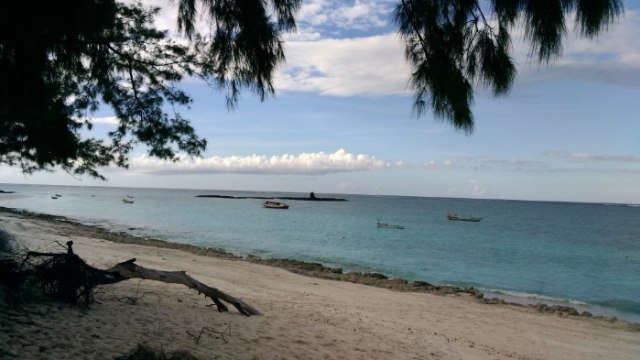 Salura Surga Yang Belum Terjama Part 2 Pesona Pantai Dan