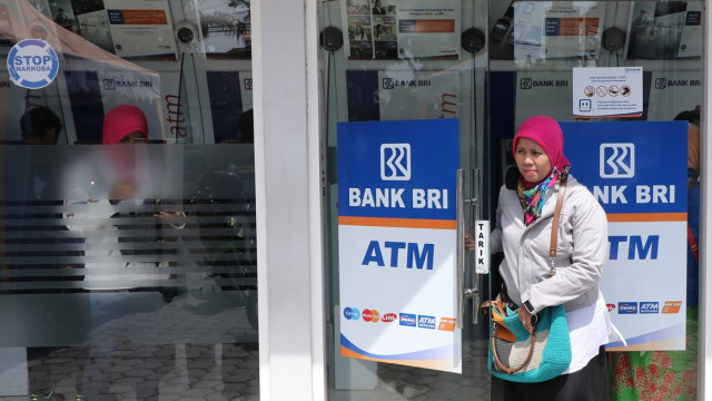 Galeri e-Banking BRI  (Foto:  ANTARA FOTO/Prasetia Fauzani)