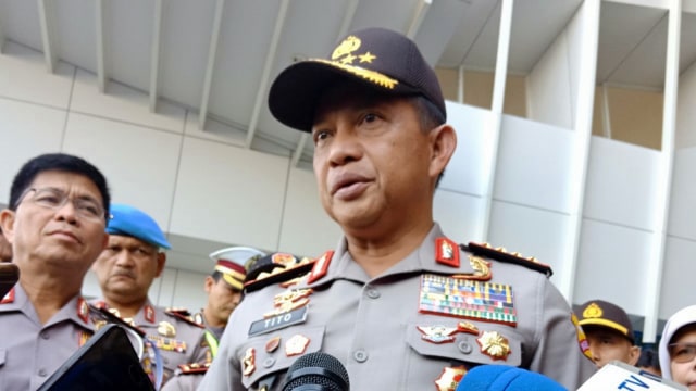 Kapolri di Gerbang Tol Bekasi Barat. (Foto: Ainul Qalbi/kumparan)