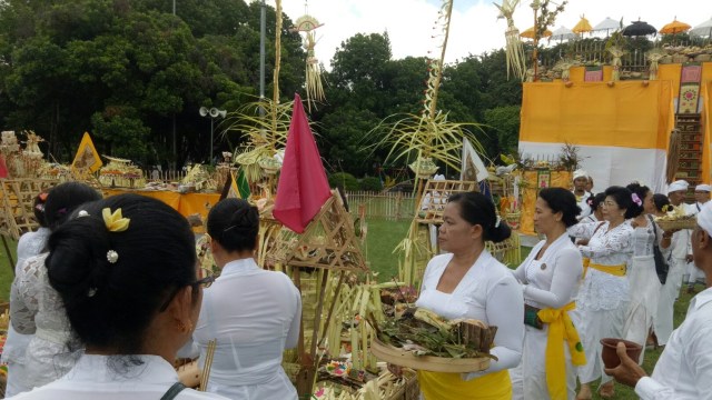 Upacara Tawur Kesanga jelang perayaan Nyepi. (Foto: Cisilia Agustina Siahaan/kumparan)