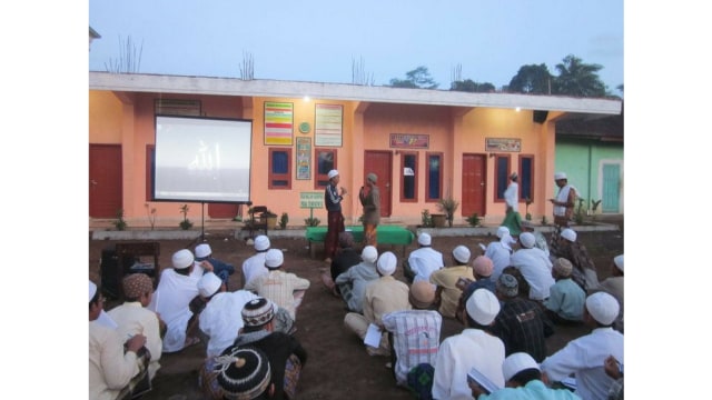 Kehidupan di Pesantren (Foto: flickr)