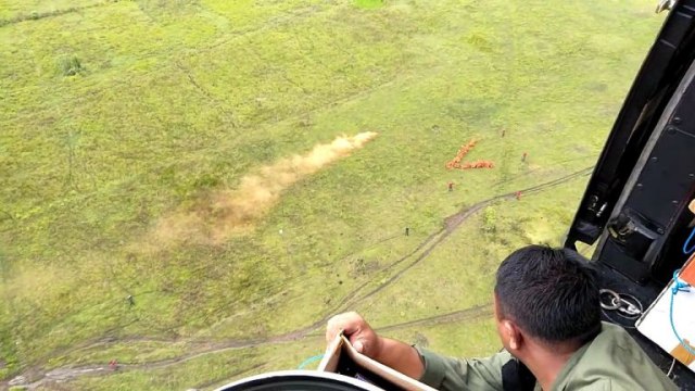 Personil TNI AU Bertahan Hidup di Daratan dan Lautan Morowali (7)