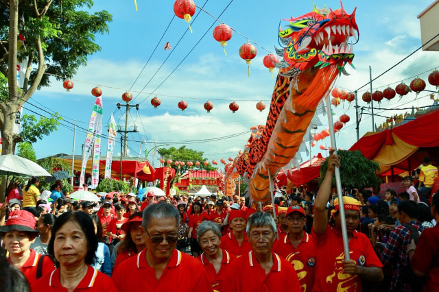 com-Kirab Budaya Tionghoa (Foto: Pemkab Banyuwangi)