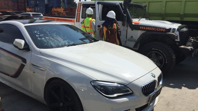 Mobil mewah sitaan KPK. (Foto: Fachrul Irwinsyah/kumparan)