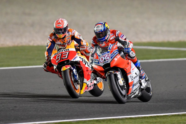 Duel Dovizioso dan Marquez di GP Qatar. (Foto: Twitter: MotoGP)