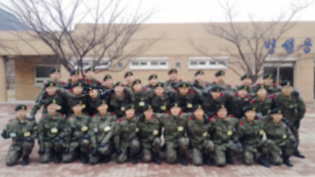 Terungkap, Foto-Foto Pertama Taeyang di Kamp Militer!  (1)