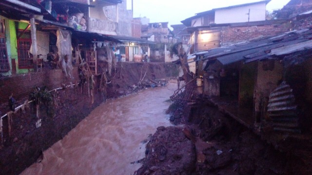 Banjir di Cicaheum dan Cikutra. (Foto: dok. Basarnas Bandung)