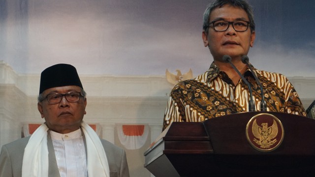 Ulama Banten dan Jubir Presiden Johan Budi  (Foto: Yudhistira Amran Saleh/kumparan)