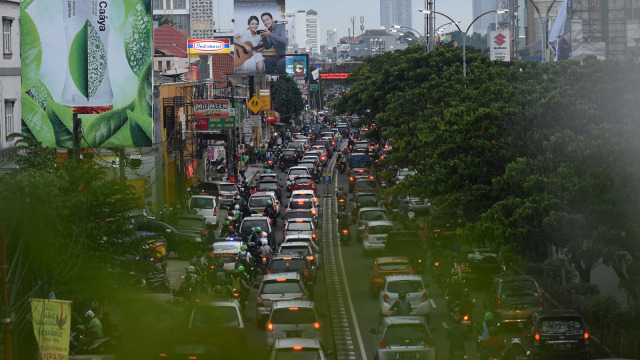 Kemacetan Kota Depok (Foto: ANTARA FOTO/Indrianto Eko Suwarso)