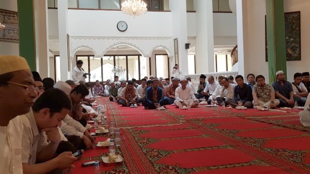 Doa bersama di KBRI Riyadh. (Foto: Dok. KBRI Riyadh)