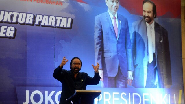 Surya Paloh konsolidasi partai NasDem di Sultra. (Foto: Mirsan Simamora/kumparan)