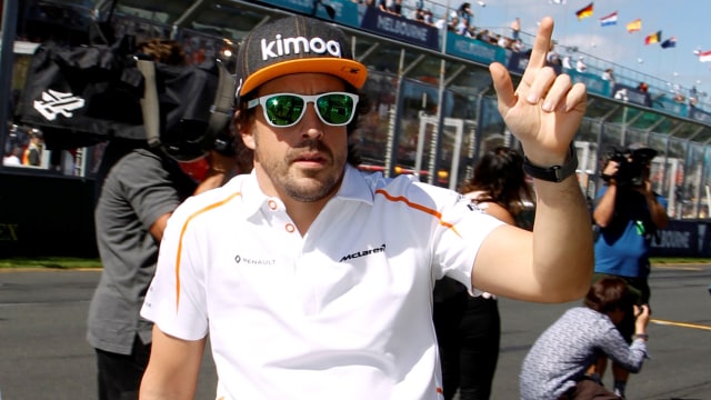 Alonso sebelum memulai balapan. (Foto: REUTERS/Brandon Malone)