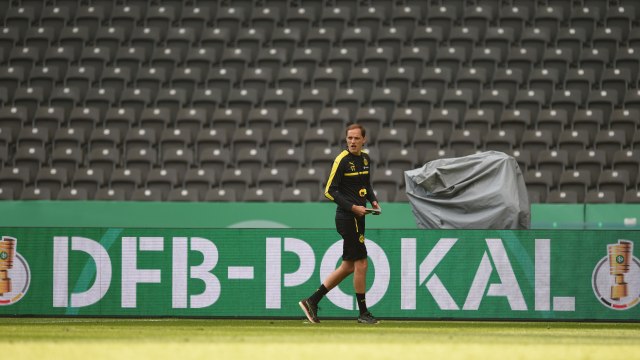 Tuchel semasa melatih Dortmund. (Foto: Christof STACHE / AFP)