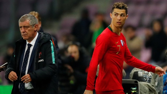 Ronaldo kesal. (Foto: Reuters / Denis Balibouse)