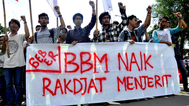 Unjuk rasa kenaikan harga BBM. (Foto: ANTARA FOTO/Asep Fathulrahman)