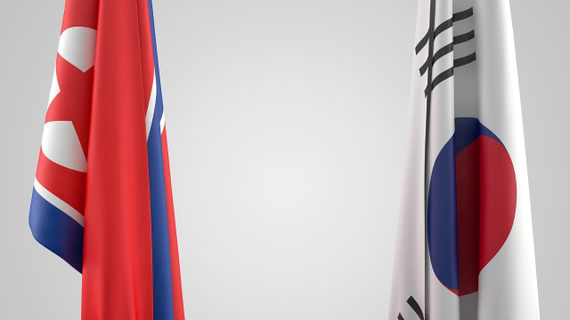 Bendera Korea Utara dan Korea Selatan. (Foto: www_slon_pics via Pixabay (CC0 Creative Commons))