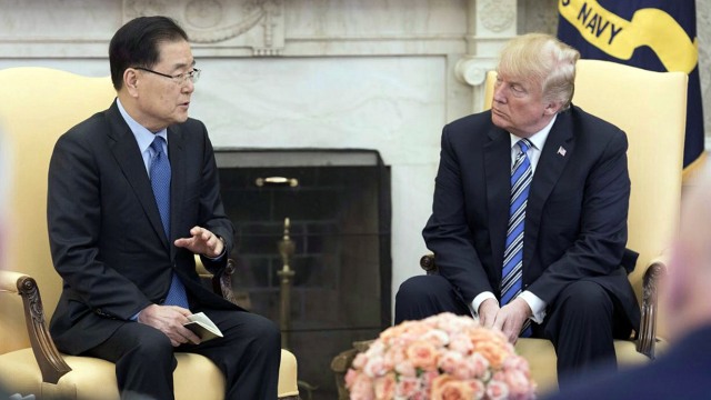 Chung Eui-yong dan Donald Trump (Foto: The Presidential Blue House-Yonhap via REUTERS)
